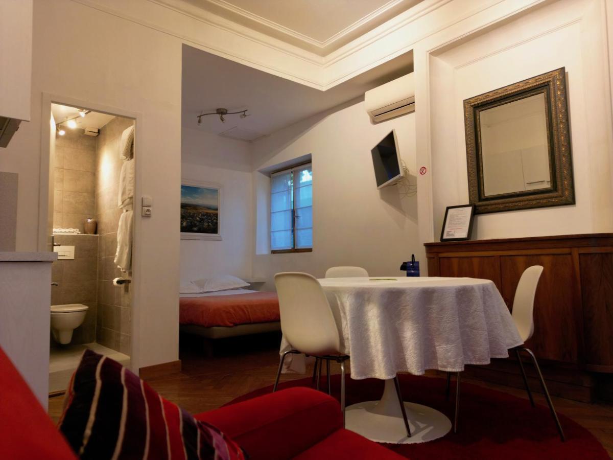 B&B "Clos Feuillat" リヨン エクステリア 写真
