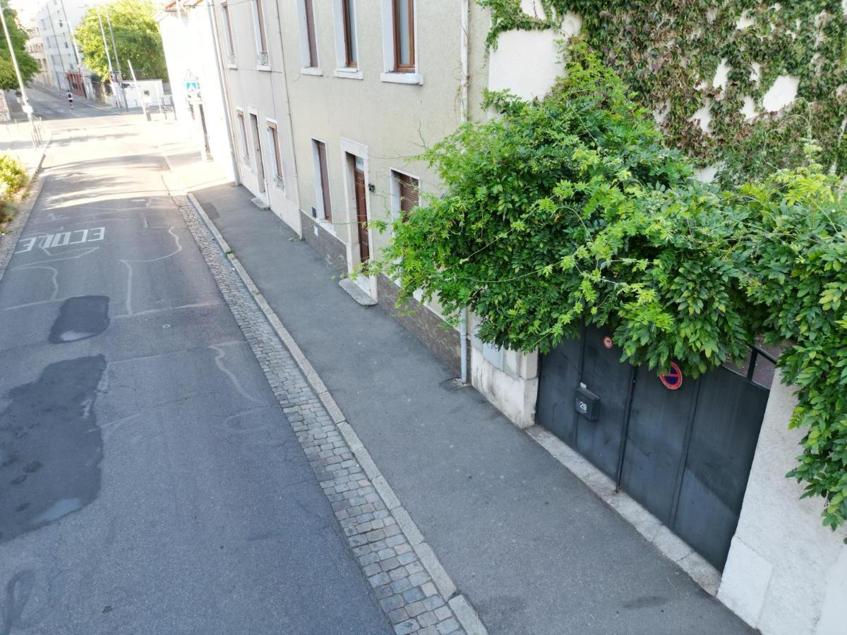 B&B "Clos Feuillat" リヨン エクステリア 写真