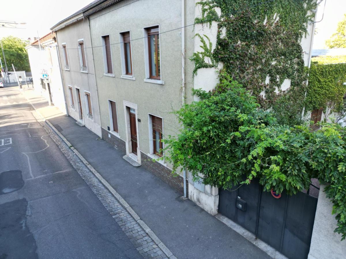 B&B "Clos Feuillat" リヨン エクステリア 写真