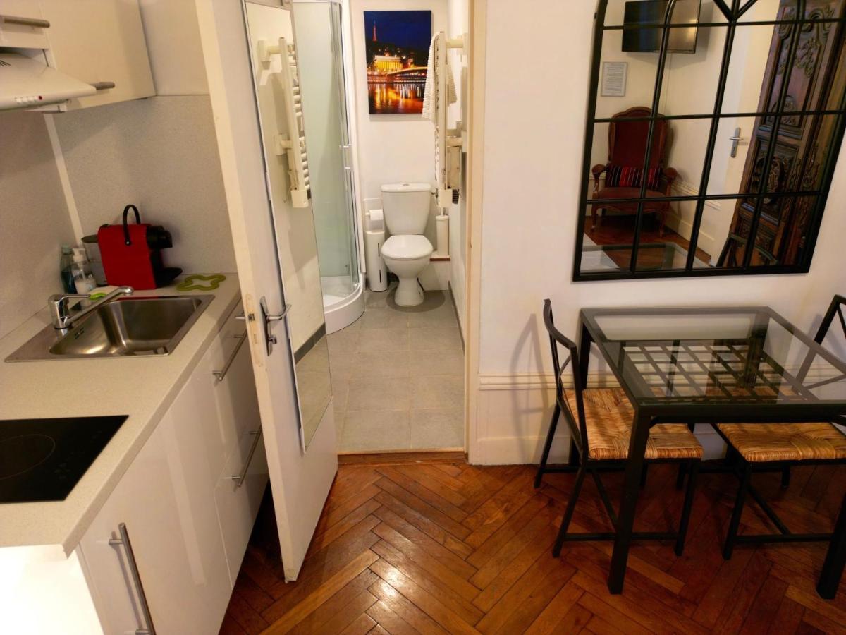 B&B "Clos Feuillat" リヨン エクステリア 写真