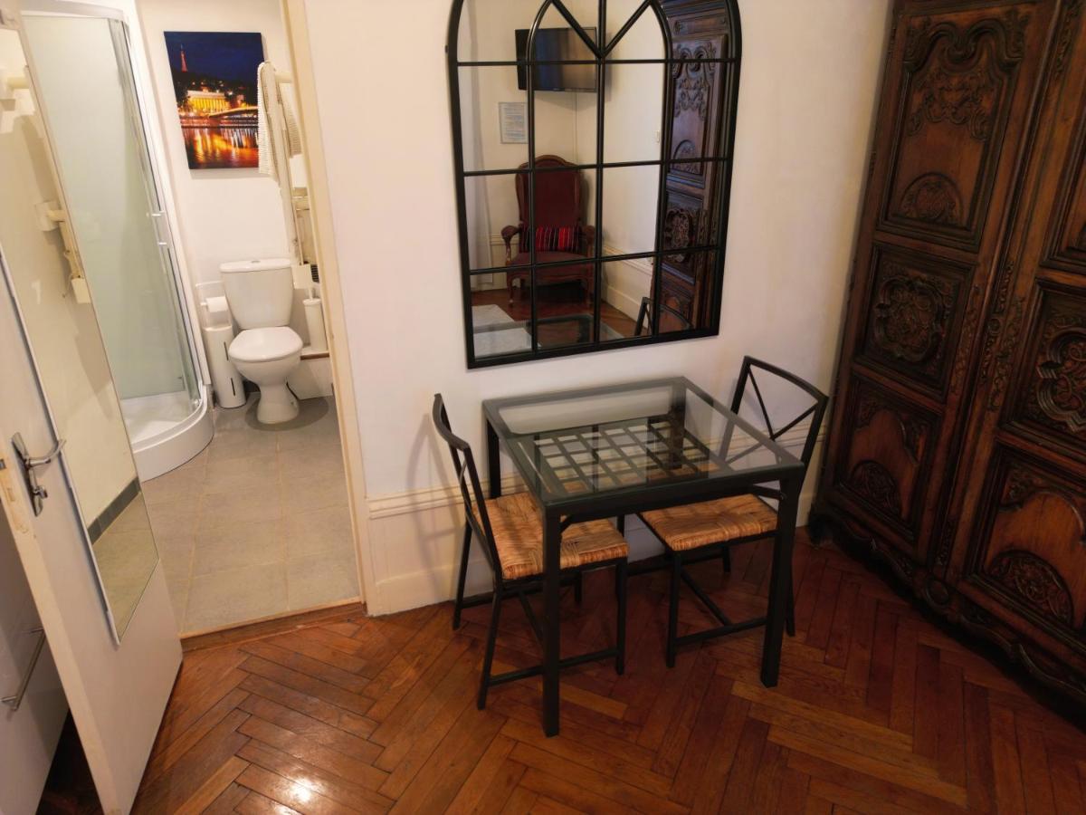 B&B "Clos Feuillat" リヨン エクステリア 写真